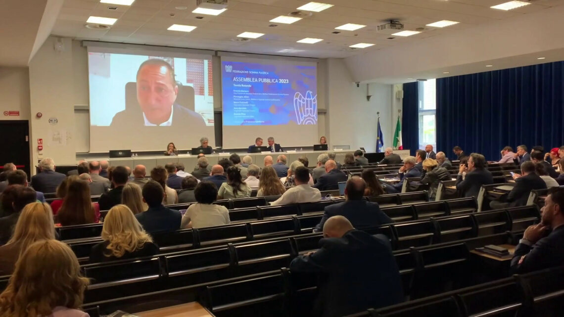 Gomma plastica, il fatturato sfiora i 26 miliardi Gomma plastica, il fatturato sfiora i 26 miliardi