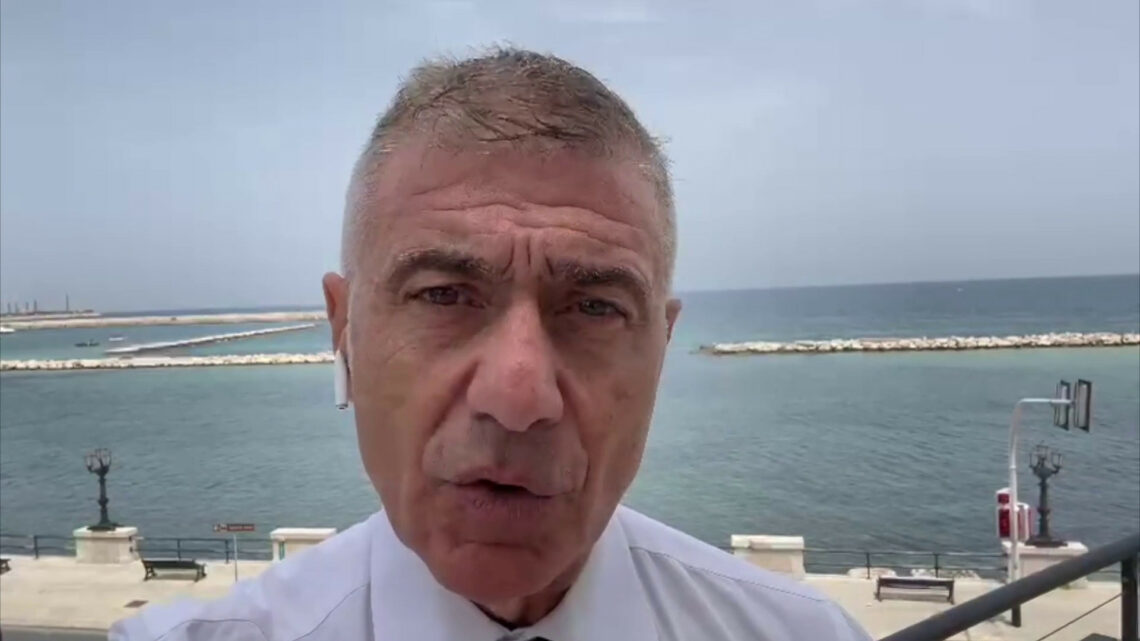 Pecoraro Scanio “L’Italia è ricca di acqua ma spreca troppo” Pecoraro Scanio “L’Italia è ricca di acqua ma spreca troppo”