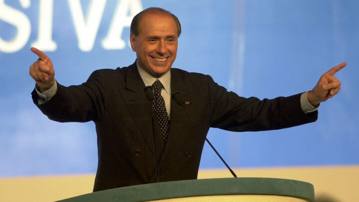Una breve biografia di Silvio Berlusconi scritta dall’Intelligenza artificiale