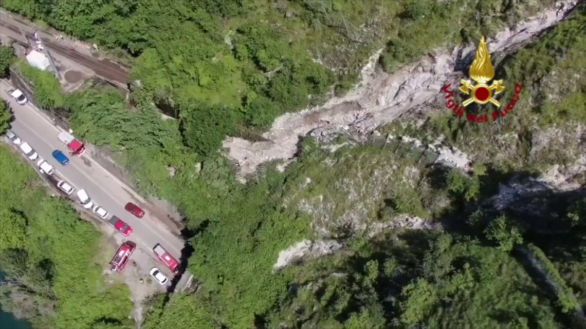 Treno merci svia nel varesotto, l’intervento dei Vigili del Fuoco Treno merci svia nel varesotto, l’intervento dei Vigili del Fuoco