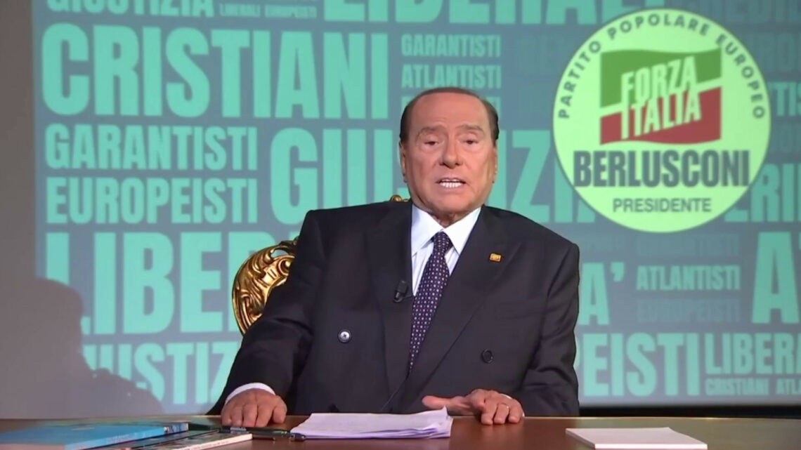 Addio a Berlusconi, dall’edilizia alle tv ha costruito un impero Addio a Berlusconi, dall’edilizia alle tv ha costruito un impero