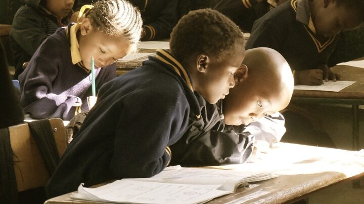 Pace: Napoli la spiega ai bambini. Un webinar con 100 Paesi.