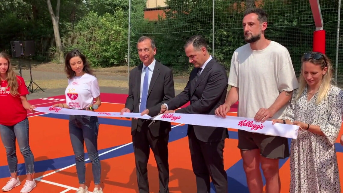 Kellogg Italia, inaugurato un campo da basket a Milano Kellogg Italia, inaugurato un campo da basket a Milano