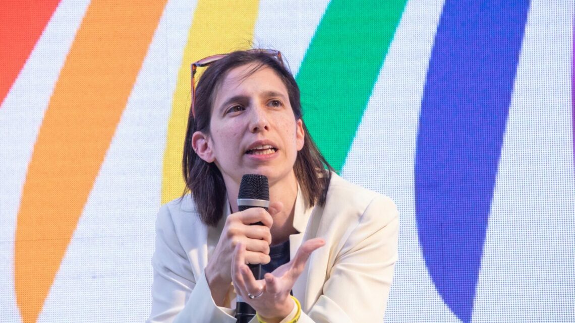 Schlein “Uniti sul salario minimo, questo Governo ci isola in Europa” Schlein “Uniti sul salario minimo, questo Governo ci isola in Europa”