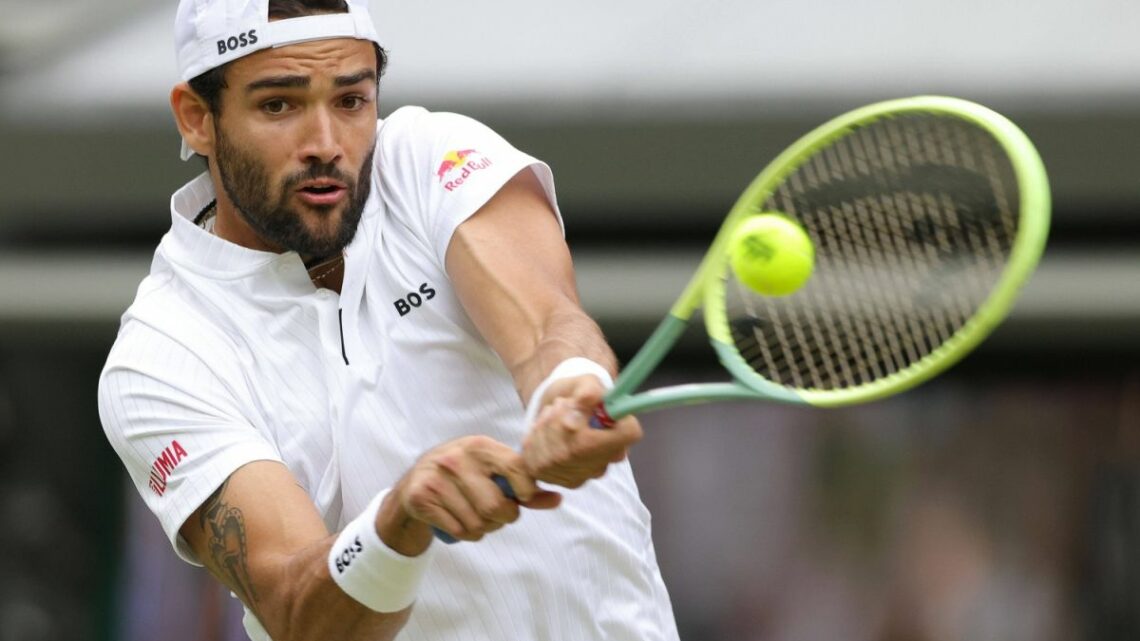 Berrettini lotta ma cede in 4 set contro un super Alcaraz Berrettini lotta ma cede in 4 set contro un super Alcaraz