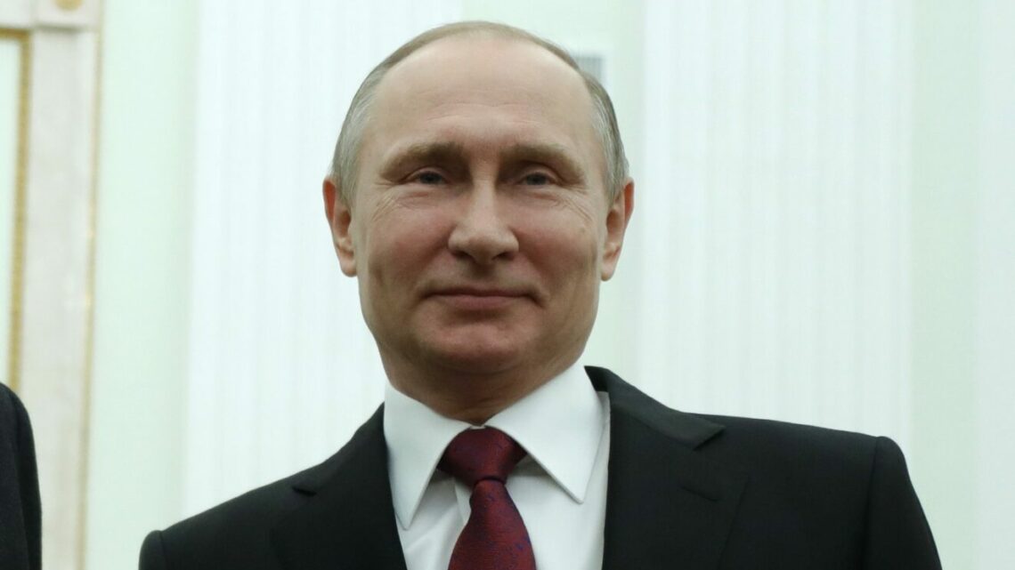 Putin “Useremo le bombe a grappolo se Kiev le utilizza” Putin “Useremo le bombe a grappolo se Kiev le utilizza”