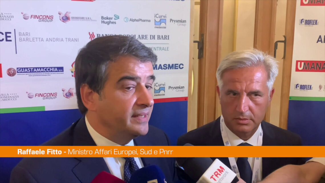 Fitto “Il Governo sta lavorando per ridurre la burocrazia” Fitto “Il Governo sta lavorando per ridurre la burocrazia”