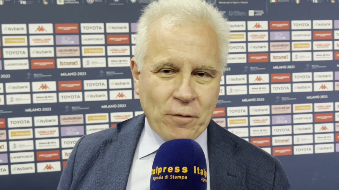 Mondiali scherma, Azzi “Due ori? Giornata da raccontare ai nipoti” Mondiali scherma, Azzi “Due ori? Giornata da raccontare ai nipoti”