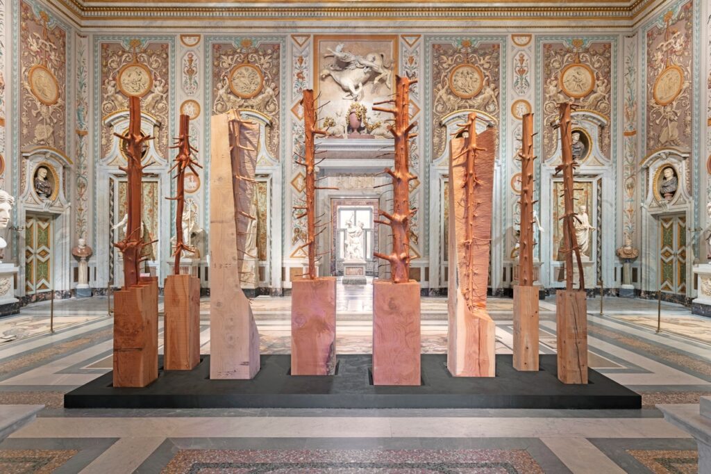 Giuseppe Penone. Gesti universali, Installation view - 2, Salone Mariano Rossi, Galleria Borghese, Roma - ph. S. Pellion © Galleria Borghese.
