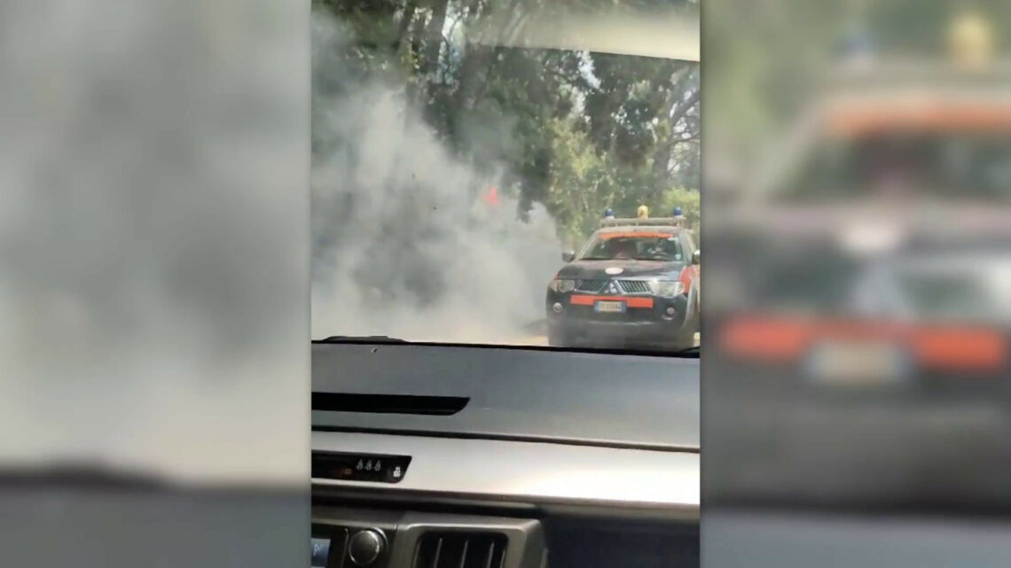 Isolato dalle fiamme “Villaggio Montano” nel palermitano Isolato dalle fiamme “Villaggio Montano” nel palermitano