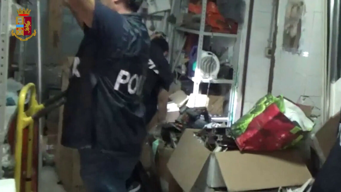 Colpo alla mafia a Palermo, “insospettabili” tra i 18 arrestati Colpo alla mafia a Palermo, “insospettabili” tra i 18 arrestati