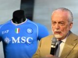 La nuova maglia del Napoli: gli azzurri guardano il futuro con i colori del passato