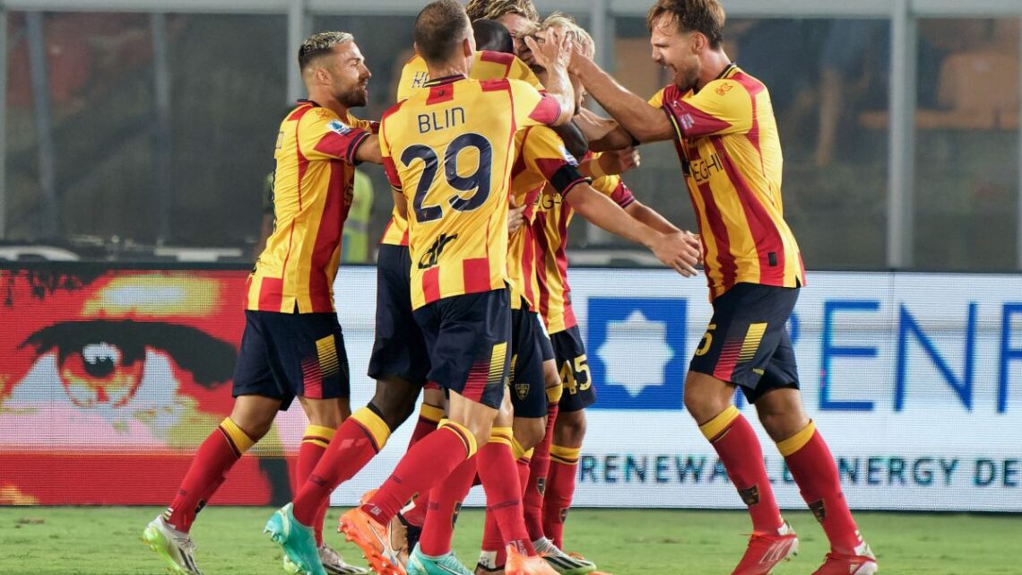 Immobile illude la Lazio, il Lecce ribalta nel finale Immobile illude la Lazio, il Lecce ribalta nel finale