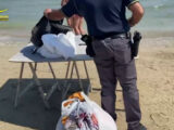 Ad Ancona blitz della Gdf in spiaggia, sequestrati 21 mila articoli