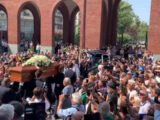 Funerali di Toto Cutugno a Milano, fan cantano “L’italiano”