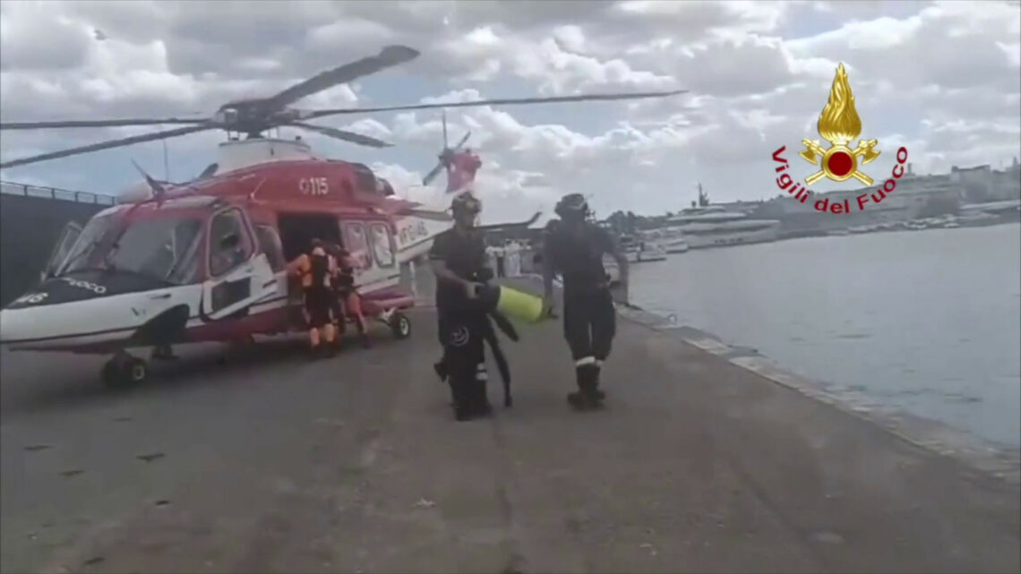 Uomo disperso in mare nel Catanese, le ricerche dei vigili del fuoco Uomo disperso in mare nel Catanese, le ricerche dei vigili del fuoco