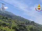 Proseguono operazioni di spegnimento incendi vegetazione nel sanremese