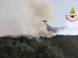 Ancora fiamme in Liguria, proseguono le operazioni di spegnimento