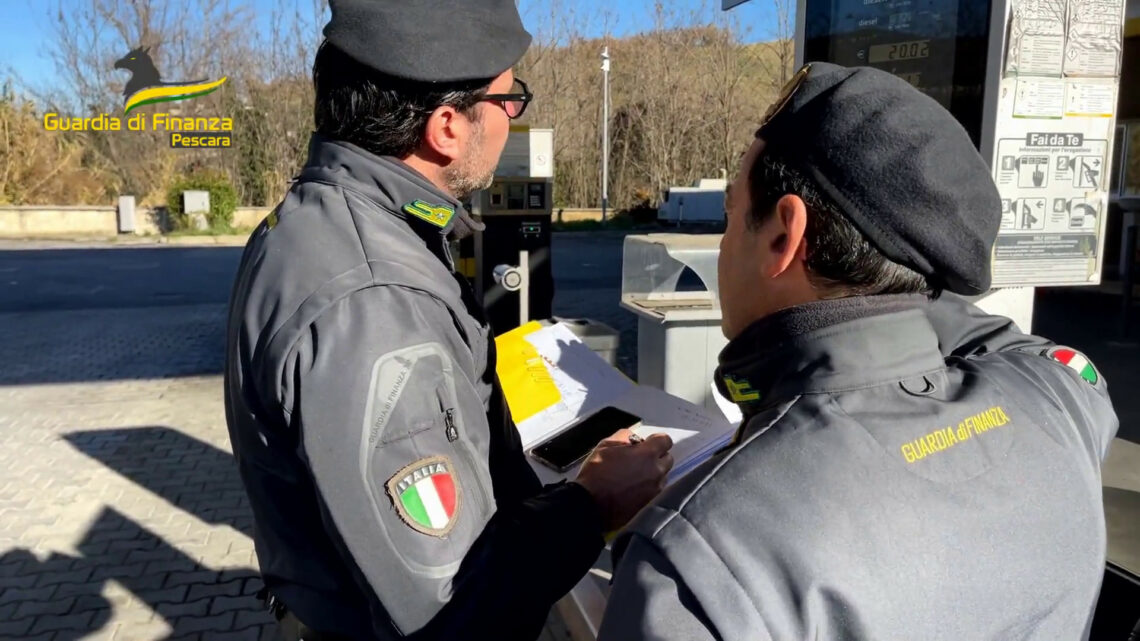 Pescara, 20mila euro di multa a distributore carburanti irregolare Pescara, 20mila euro di multa a distributore carburanti irregolare