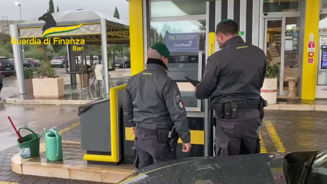 Bari, controlli a 35 distributori carburanti. Diverse le violazioni Bari, controlli a 35 distributori carburanti. Diverse le violazioni