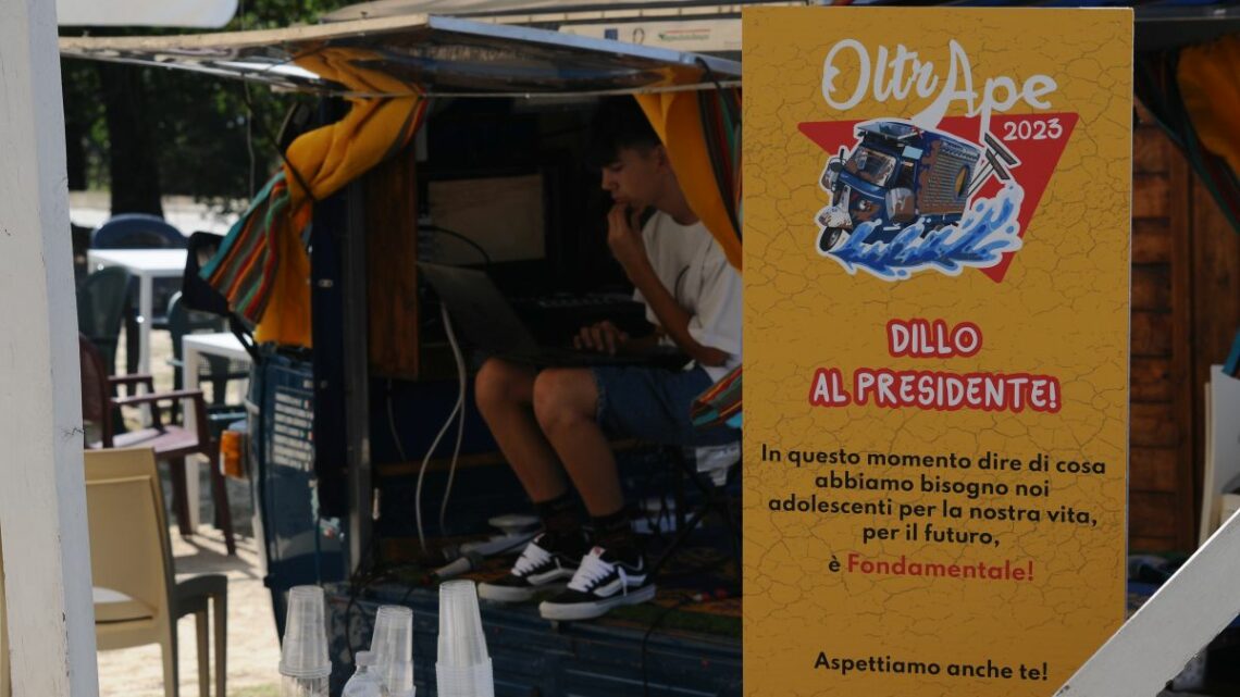 “OltrApe 2023”, a Forlì Bonaccini incontra i ragazzi alluvionati “OltrApe 2023”, a Forlì Bonaccini incontra i ragazzi alluvionati