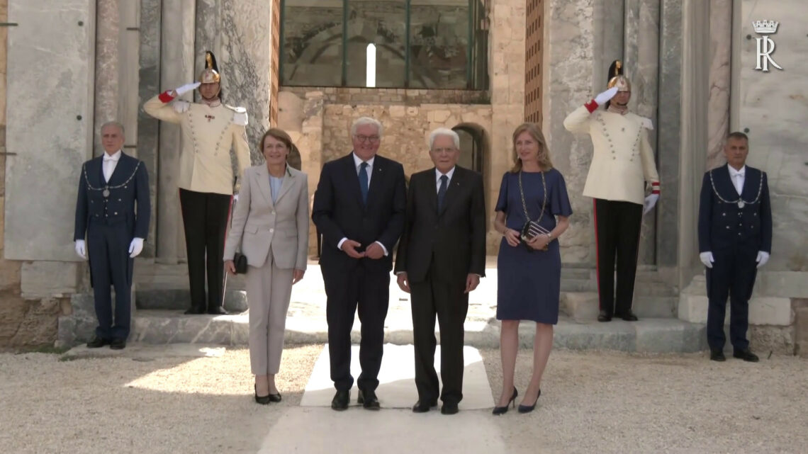 Mattarella a Siracusa incontra il presidente tedesco Steinmeier Mattarella a Siracusa incontra il presidente tedesco Steinmeier