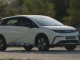 Debutta in Italia Dolphin, nuova berlina elettrica del marchio Byd