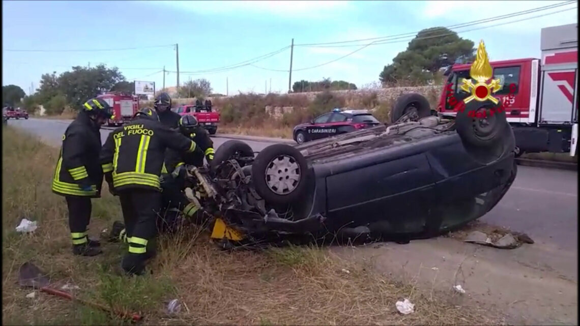 Auto si ribalta nel Ragusano, grave una donna Auto si ribalta nel Ragusano, grave una donna
