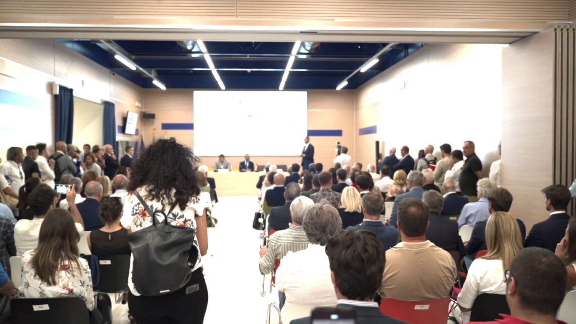 Pmi, dalla Regione Puglia investimenti per la crescita e l’innovazione Pmi, dalla Regione Puglia investimenti per la crescita e l’innovazione