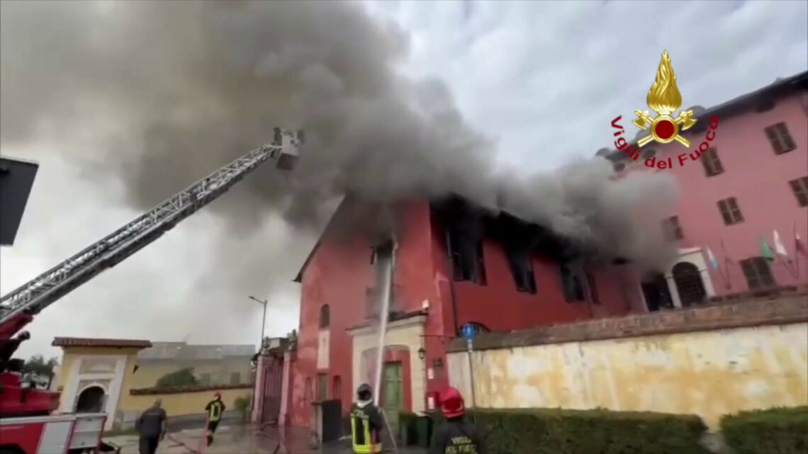A fuoco una scuola di cucina nel torinese A fuoco una scuola di cucina nel torinese
