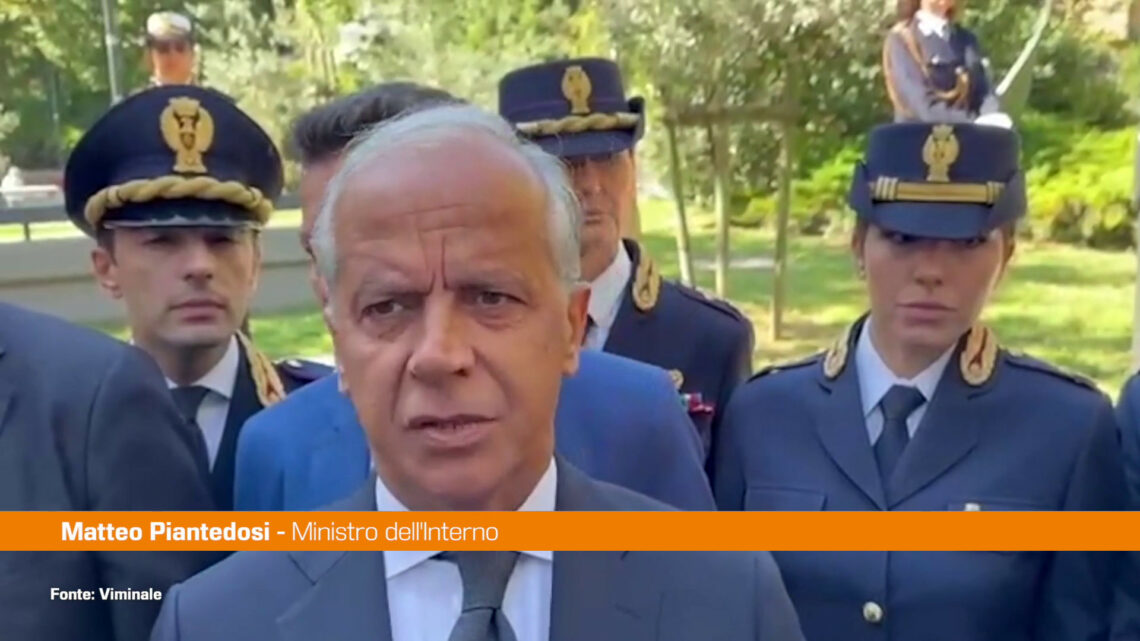 Piantedosi “L’operazione a Caivano non sarà un episodio isolato” Piantedosi “L’operazione a Caivano non sarà un episodio isolato”