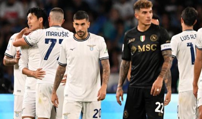 Serie A, un Napoli a due volti perde al Maradona contro la Lazio. Serie A, un Napoli a due volti perde al Maradona contro la Lazio.