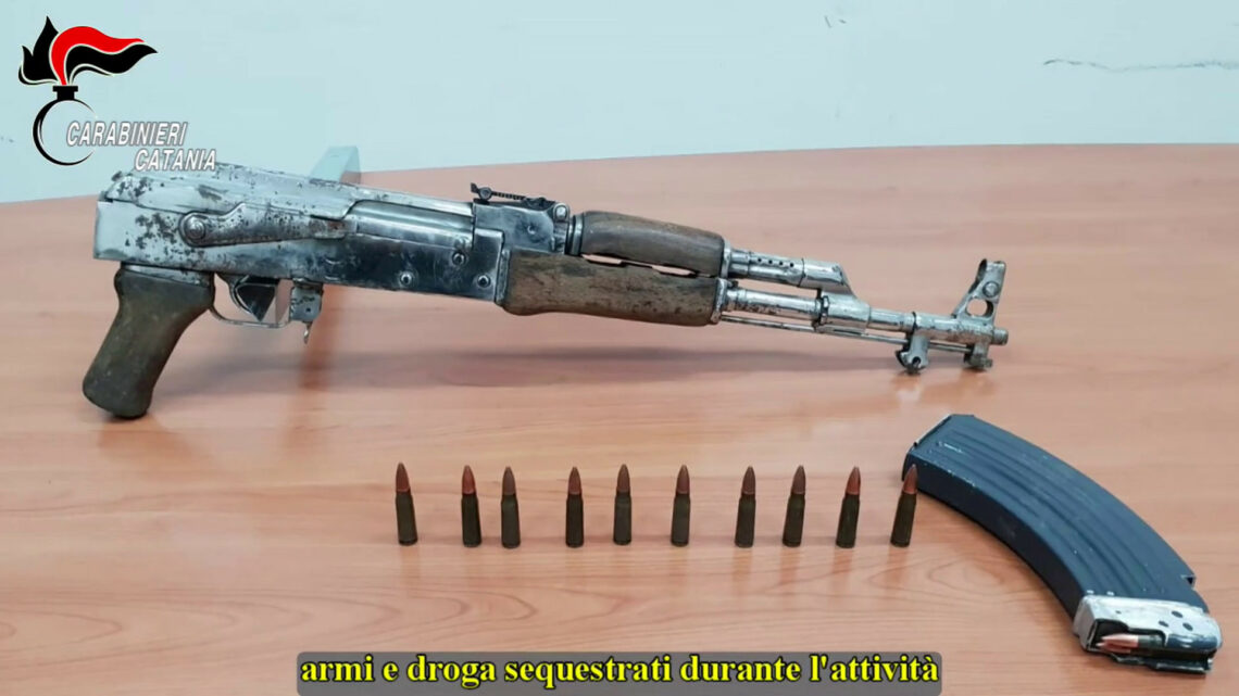 Sgominato clan mafioso nel Catanese, 13 arresti Sgominato clan mafioso nel Catanese, 13 arresti