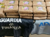 Livorno, sequestrati 48,5 kg di cocaina provenienti dal Sud-America