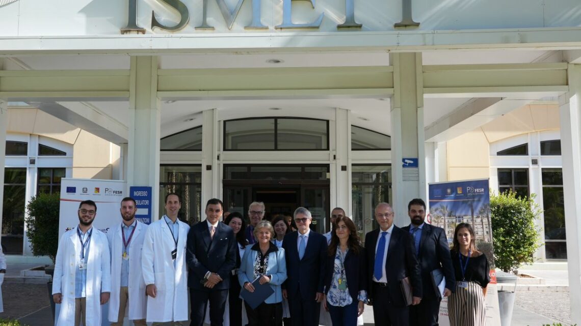 Il Commissario Ue Ferreira in visita ai laboratori di ricerca Ismett Il Commissario Ue Ferreira in visita ai laboratori di ricerca Ismett