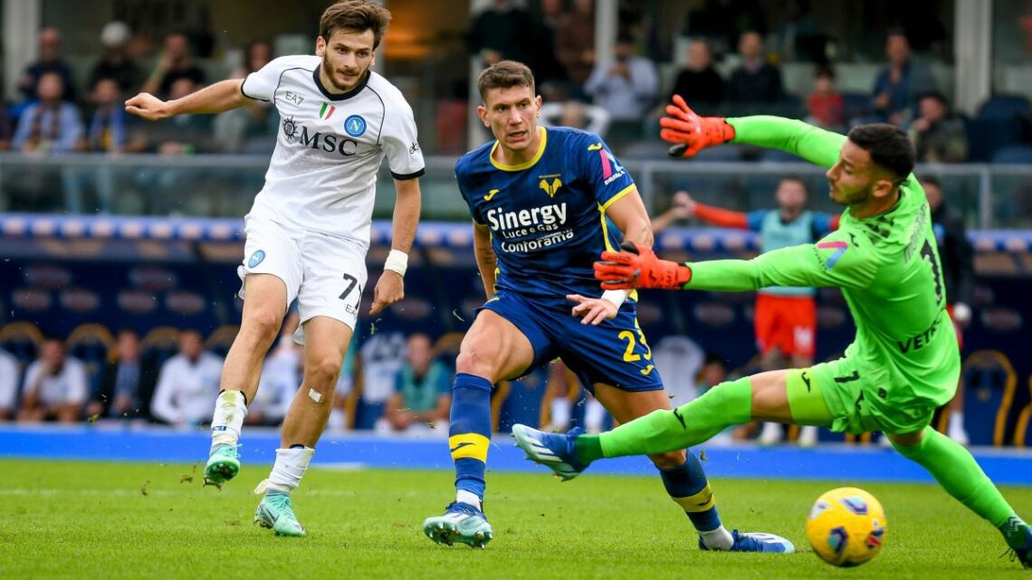 Verona-Napoli 1-3 con doppietta di Kvaratskhelia Verona-Napoli 1-3 con doppietta di Kvaratskhelia