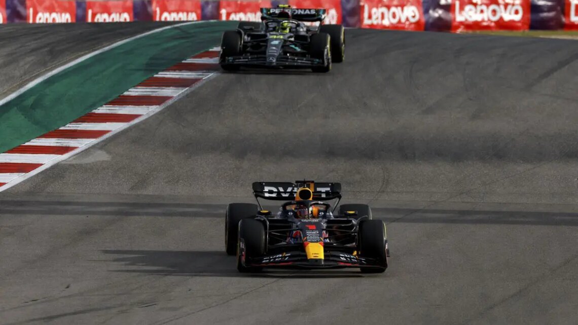 Verstappen vince il Gp Usa su Hamilton e Norris, Sainz 4° Verstappen vince il Gp Usa su Hamilton e Norris, Sainz 4°