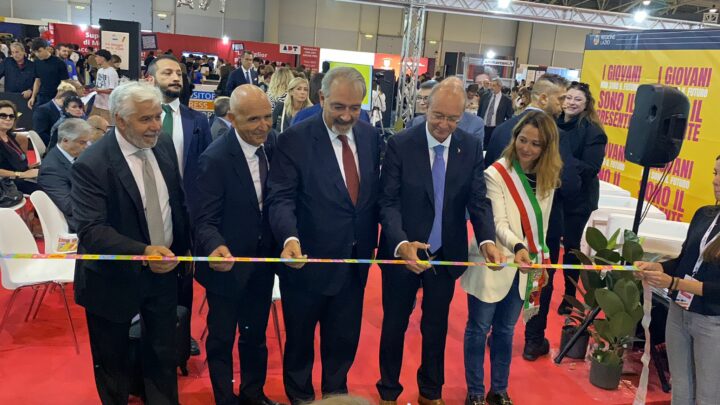 Salone Nazionale dello Studente e dell’Educazione Finanziaria: Un Ponte Verso il Futuro