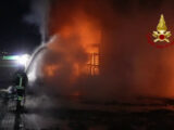 Fiamme in un’azienda di materie plastiche nell’avellinese