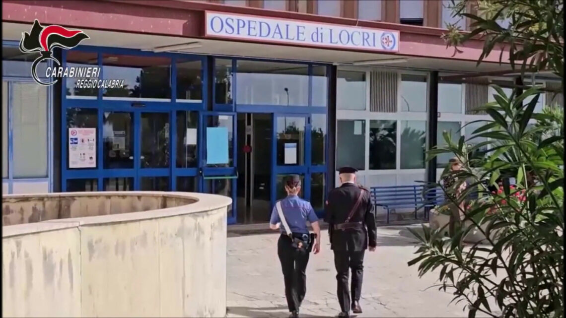 Muore per lesioni in ospedale a Locri, ai domiciliari i due fratelli Muore per lesioni in ospedale a Locri, ai domiciliari i due fratelli