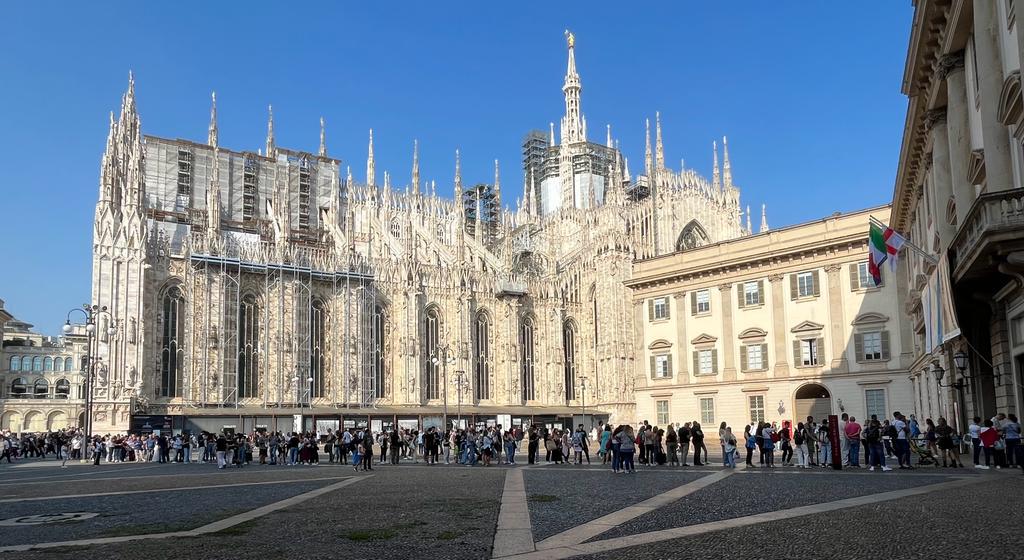 Leandro Erlich a Milano fa il botto: 200 mila visitatori alla prima grande mostra in Europa