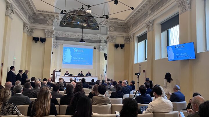 Energia, iWeek: indagine SWG, oltre metà degli italiani favorevoli al nucleare