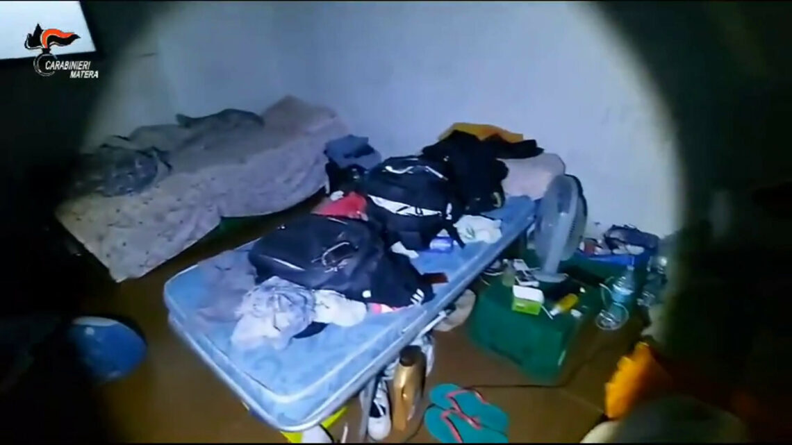 Sfruttavano stranieri al lavoro, 10 arresti nell’area Metapontina Sfruttavano stranieri al lavoro, 10 arresti nell’area Metapontina