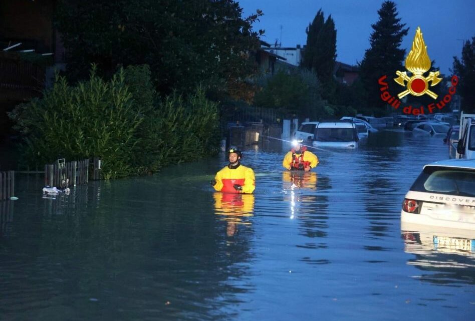 Maltempo, continua l’allerta e stato d’emergenza, in Toscana 6 vittime Maltempo, continua l’allerta e stato d’emergenza, in Toscana 6 vittime