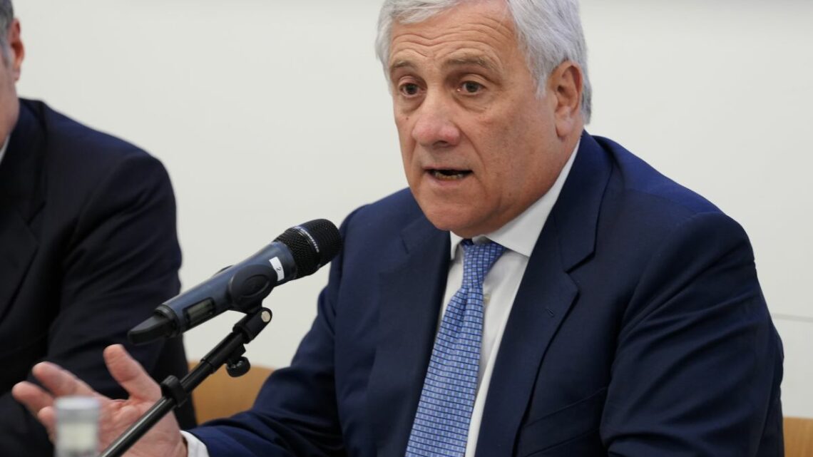 Tajani “Sosteniamo la difesa di Israele ma bisogna proteggere i civili” Tajani “Sosteniamo la difesa di Israele ma bisogna proteggere i civili”