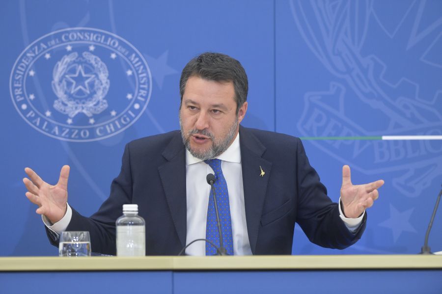Sciopero, Salvini “Ho rispettato la legge” Sciopero, Salvini “Ho rispettato la legge”