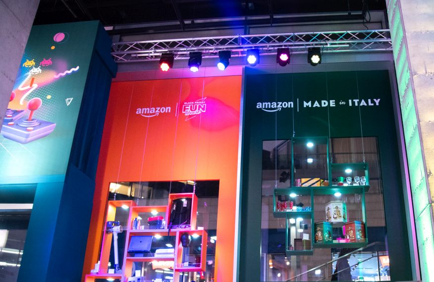 Black Friday, apre a Milano la “Fun House” di Amazon Black Friday, apre a Milano la “Fun House” di Amazon