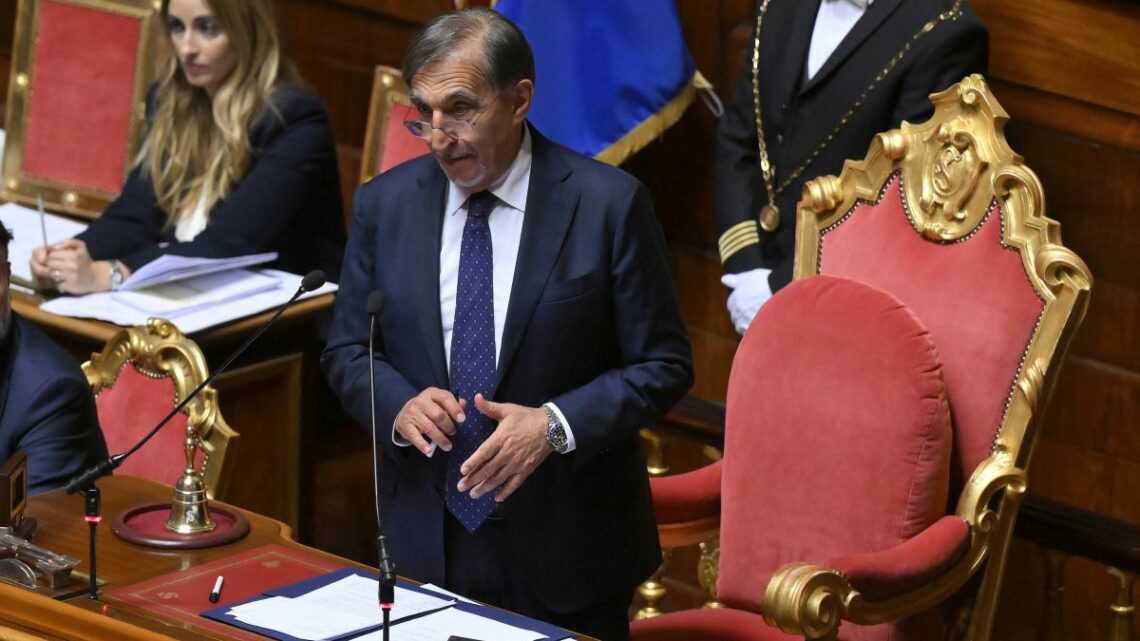 Irpinia,La Russa”Ricordiamo con profonda commozione le numerose vittime” Irpinia,La Russa”Ricordiamo con profonda commozione le numerose vittime”