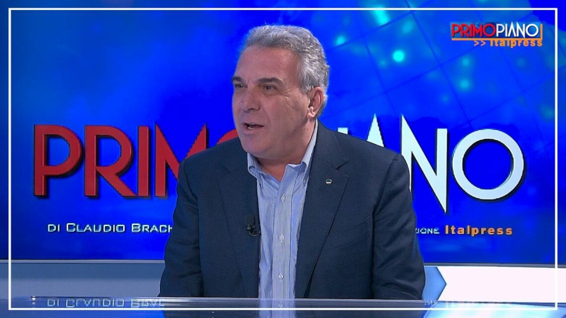 Sbarra “Costruire un nuovo patto sociale per il Paese” Sbarra “Costruire un nuovo patto sociale per il Paese”