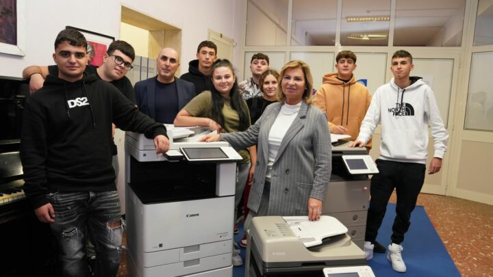 Giovani e digitale: la fondazione Aidr ha concluso la donazione di stampanti Canon alle scuole partecipanti alla Festa dell’Europa